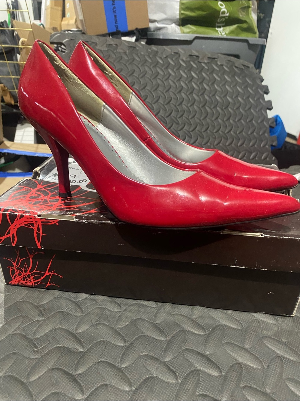 Red Patent Pointed-Toe Women's Pumps